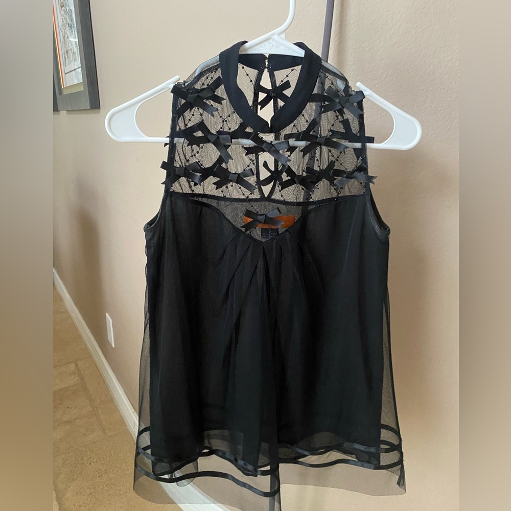 Cynthia Steffe Black Blouse with Elegant Design